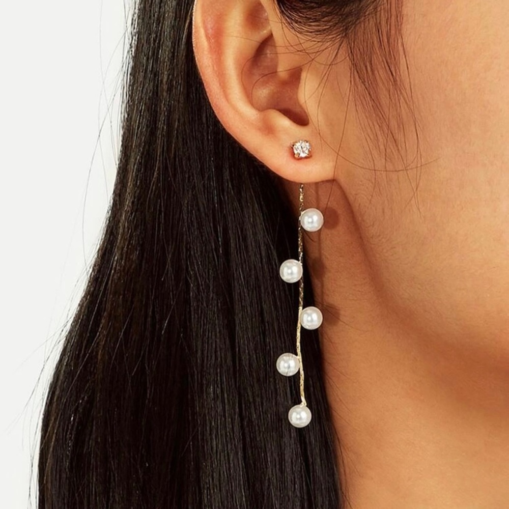 3/$30 ๐ Long Rhinestone Faux Pearl Earrings - Picture 2 of 4